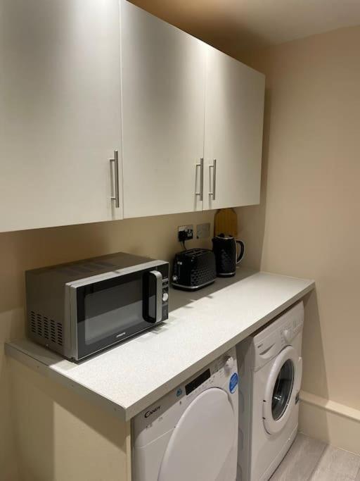 Апартаменты Flat 3 Meadow View Cozy Getaway Hurst Экстерьер фото